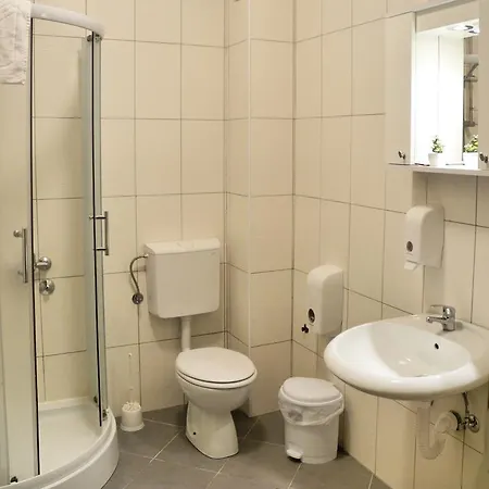 Hotel Victoria 3*